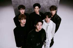 KONSER EXO