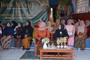 Semarak Hari Kartini 2026 di Kober Arridwan, Fashion Show Hangatkan Kebersamaan Anak dan Orang Tua 13