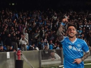 Napoli tekuk AC Milan