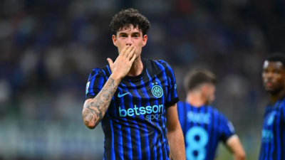 Bastoni Menjadi Incaran Squad Utama Barcelona Asuhan Hansi Flick