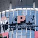 KPK terbitkan SP3 setelah Siman Bahar dilaporkan meninggal dunia di China.