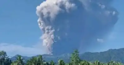 Update: Gunung Dukono Masih Erupsi Berkali-kali, Tiga Pendaki Masih Hilang (Gambar: BNPB)