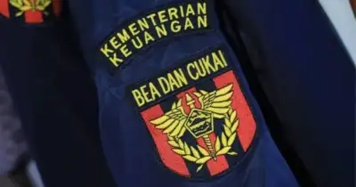 Dirjen Bea Cukai Diduga Terlibat Korupsi, Namanya Muncul di Dakwaan Blue Ray Cargo (shutterstock)
