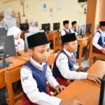 – Pendidikan Nasional: Rerata Nilai TKA Jeblok, Pengamat Desak Kemendikdasmen Gelar Evaluasi Total dari Level Dasar!