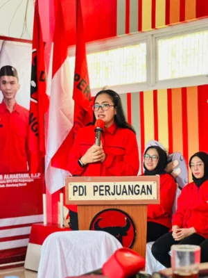 Tuti Turimayanti Dorong Pendidikan Politik yang Sehat dalam Roadshow KPU dan Kesbangpol di Bandung Barat 2