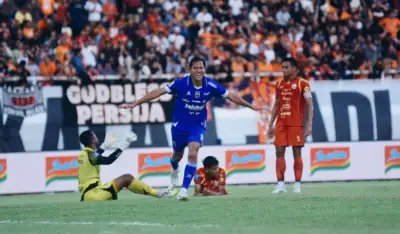Persib Bandung Fokus Hadapi PSM Makassar Pekan Ke-33