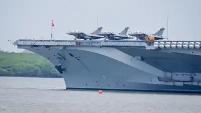 Kapal Induk Prancis Dengan Tujuan Timur Tengah Pernah Bersinggah ke Indonesia
