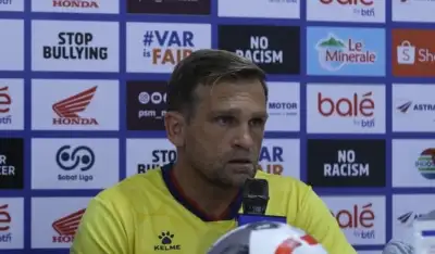 Asisten pelatih Persib Bandung Igor Tolic