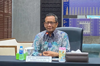 Mahfud MD Sentil Polah Viral Hakim Militer Sidang Andrie Yunus
