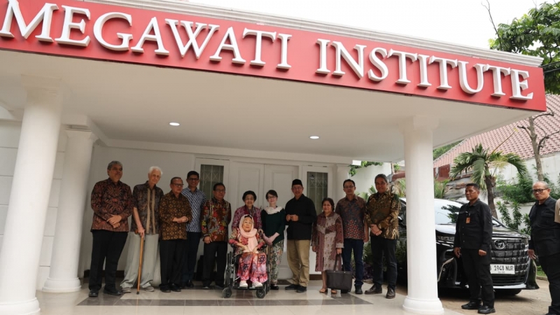 GNB dan Megawati Soekarnoputri Bahas Kondisi Bangsa, Tekankan Pentingnya Nurani dalam Menjaga Persatuan 1 GNB dan Megawati Soekarnoputri Bahas Kondisi Bangsa, Tekankan Pentingnya Nurani dalam Menjaga Persatuan 1