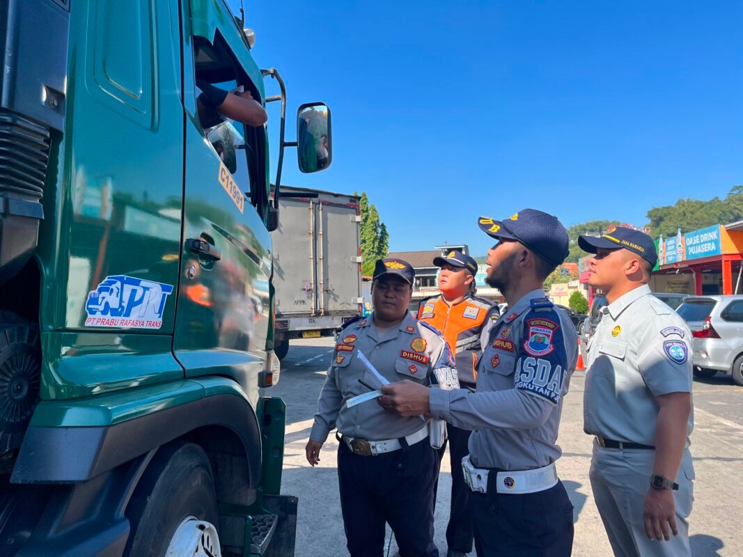 Dishub Kota Cimahi Imbau Masyarakat Cek Aplikasi Mitra Darat Sebelum Menggunakan Bus 2 Dishub Kota Cimahi Imbau Masyarakat Cek Aplikasi Mitra Darat Sebelum Menggunakan Bus