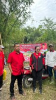 Peringati Bulan Bung Karno, Tuti Turimayanti Pimpin Aksi Bersih Lingkungan dan Penanaman Pohon di Sindangkerta 2 Peringati Bulan Bung Karno, Tuti Turimayanti Pimpin Aksi Bersih Lingkungan dan Penanaman Pohon di Sindangkerta 2