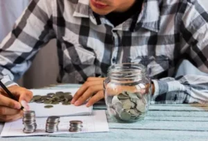 Pegadaian memberi 9 tips menabung untuk stabilitas keuangan