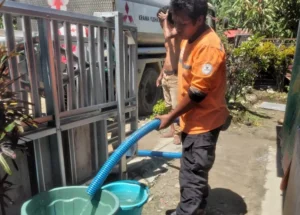 BAZNAS salurkan 10 ribu liter air ke korban gempa Sulteng
