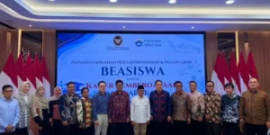 Kemenko PM menandatangani kerja sama pendidikan dan meluncurkan beasiswa S1 untuk 500 kader
