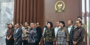 Menteri ESDM Bahlil Lahadalia: Harga LNG diturunkan jadi 13 USD/MMBTU untuk cegah PHK
