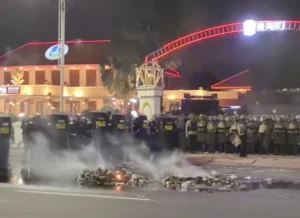 KontraS Surabaya sebut 20 orang ditangkap di Grahadi