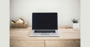 Cara Mengatasi Laptop Black Screen, Salah Satunya Masuk ke Safe Mode