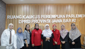 Ika Siti Ajak Kaum Perempuan untuk Berani Berpartisipasi dalam Dunia Politik 8