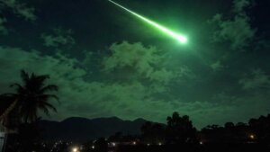 diduga meteor