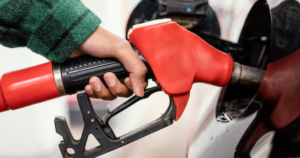 Pertamina Pastikan Stok BBM Pertalite dan Bio Solar Aman, Ketahanan Capai 15 Hari (freepik)