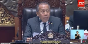 Wakil Ketua DPR RI Saan Mustopa memimpin paripurna diikuti 298 anggota bahas RUU APBN 2025