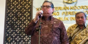 Airlangga Hartarto Menko Perekonomian menyatakan rupiah Rp18.065 per USD dan ekonomi aman