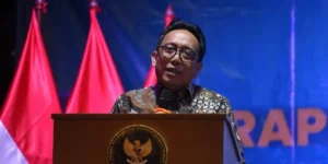DKPP Periksa Tio Aliansyah sebagai terperiksa soal dugaan pelanggaran etik helikopter KPU