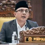 Wakil Ketua DPRD Jawa Timur Deni Wicaksono Minta Sekolah Hentikan Kewajiban Beli Seragam
