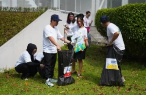 Chandra Asri Kumpulkan 265 kg Sampah dari Ruang Publik