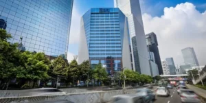 Jakarta Tetap Masuk 25 Kota Termahal Setelah Biaya Naik 10%