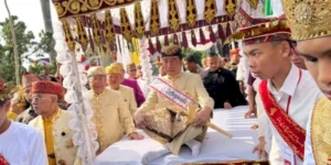 Menurut Sastrawan Politik Ahmad Khozinudin, Jokowi Disebut Simbol Eksploitasi Adat Lampung