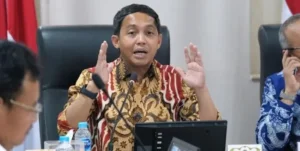 Erizal Nilai KPK Terkecoh oleh Aksi Sekjen PSI Raja Juli Antoni yang Mengembalikan Amplop