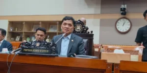 Ketua Komisi III DPR RI Habiburokhman mendesak Polri memburu pelaku serangan di Katingan