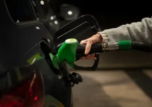 Malaysia turunkan harga RON97 10 sen jadi RM4,00 per liter