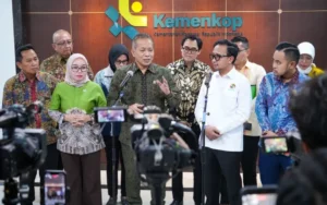 Menkop Luncurkan Bulan Koperasi untuk Persiapan Harkopnas 79