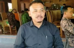 Plt. Ketua DPRD Magetan Suyatno meminta Pemkab belajar dari kekeliruan perampingan OPD
