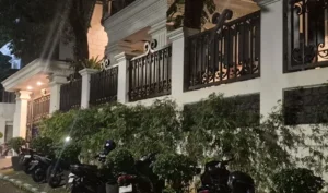 TNI Jaga Ketat Rumah Jampidsus Saat Polri Geledah Cafe