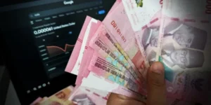 IHSG Menguat, Inflasi 3,34% dan Defisit US$1,61M Tekan BI