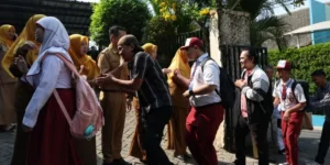 Anggota DPR RI Meity Rahmatia meminta pendidikan merata bagi semua anak