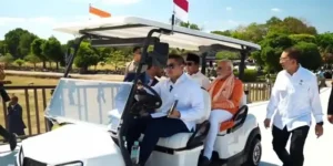 Sekretaris Kabinet Teddy dan Fadli Zon berbagi tugas saat kunjungan Presiden Prabowo