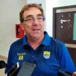 Sanksi FIFA Kepada Persib Bandung Dicabut, Robert Rene Alberts Buka Suara
