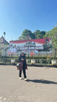 Ziarah Makam Bung Karno di Blitar, Tuti Turimayanti Tegaskan Komitmen Merawat Ideologi dan Membela Rakyat 2 Ziarah Makam Bung Karno di Blitar, Tuti Turimayanti Tegaskan Komitmen Merawat Ideologi dan Membela Rakyat 2