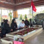 Ziarah ke Makam Bung Karno, Diah Fitri Maryani Ajak Generasi Penerus Teladani Perjuangan Proklamator 2