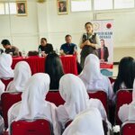 Tuti Turimayanti Bekali Pelajar SMK Bina Wisata Lembang dengan Pendidikan Demokrasi 5