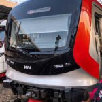 nyaris tertabrak krl