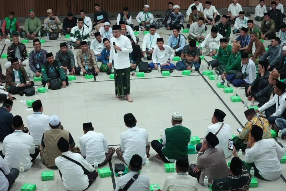 Gus Yahya Yakin LPJ PBNU Hampir 1.000 Halaman Akan Disetujui 1 Gus Yahya Yakin LPJ PBNU Hampir 1.000 Halaman Akan Disetujui