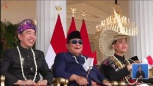 Mensesneg Prasetyo menyatakan Jokowi sejajar dengan Prabowo