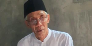 Kiai Ubaidullah Shodaqoh Mendesak Jokowi Larang Intervensi dalam Muktamar NU ke-35