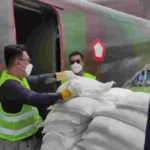 Menteri Kehutanan Raja Antoni Maksimalkan Potensi Awan Hujan untuk Atasi Karhutla di Riau